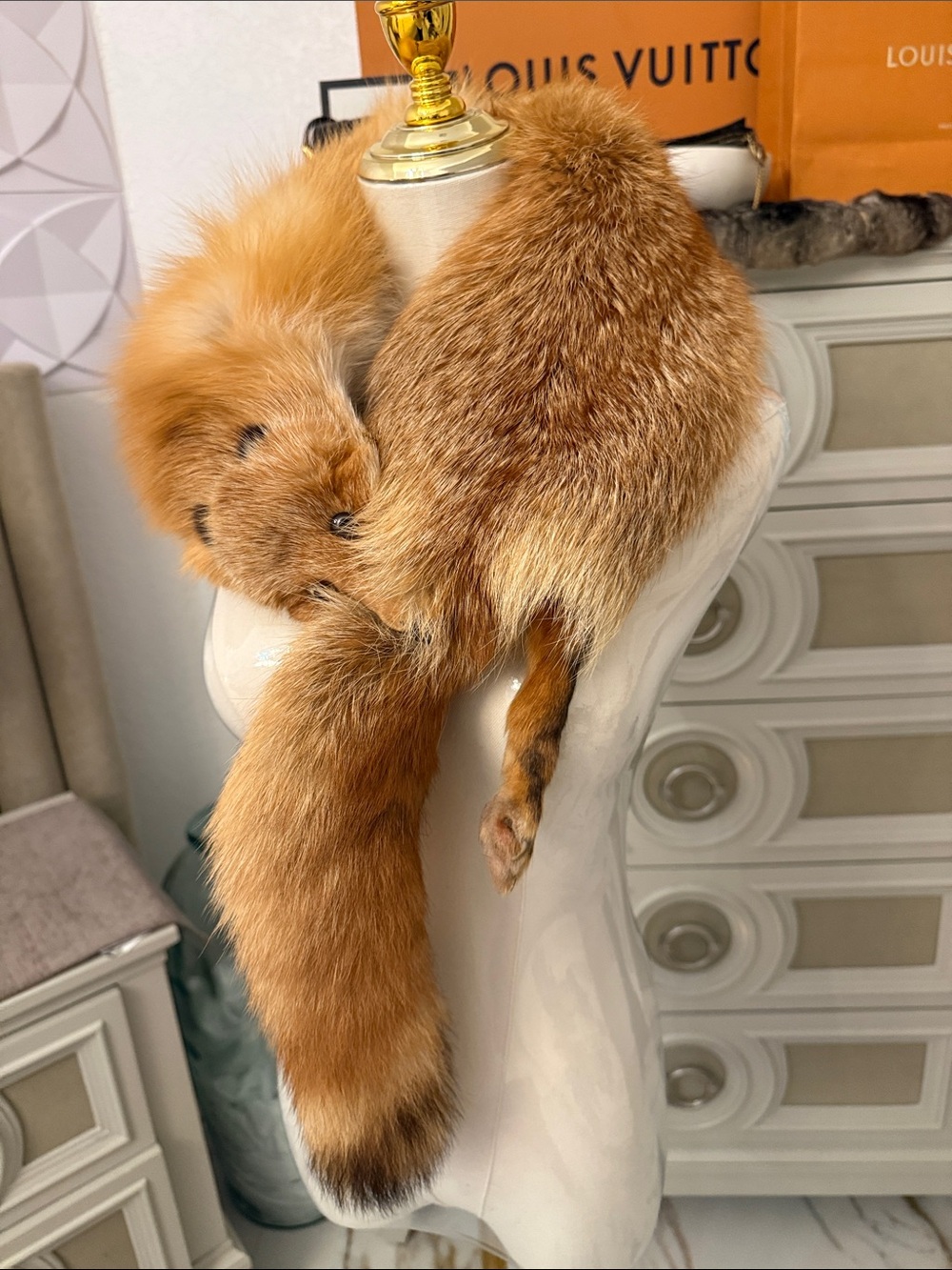 Real
Red Fox fur scarf like new